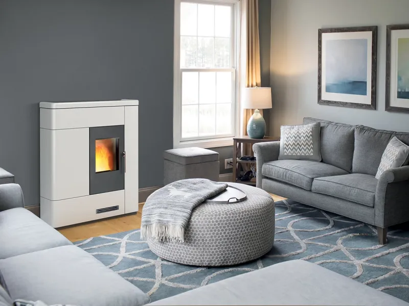 Poêle à granulés SEGUIN P136, profil plat mural, convection naturelle Mode Silence, design épuré avec plateau céramique, puissance modulable 11 kW