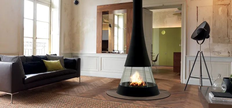 Cheminée JC Bordelet Linea 914, pureté des lignes, centralité élégante, expertise technique et savoir-faire artisanal incomparable français à Saint-Chamond